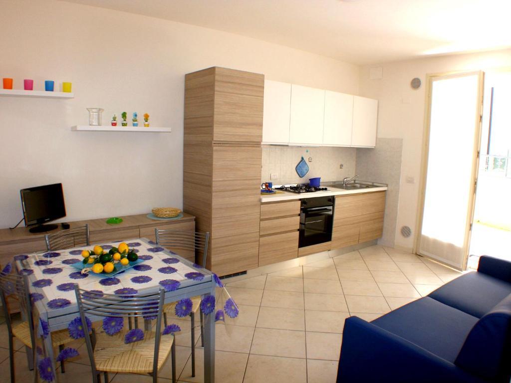 לידו דלה נציוני Residence Mediterraneo חדר תמונה